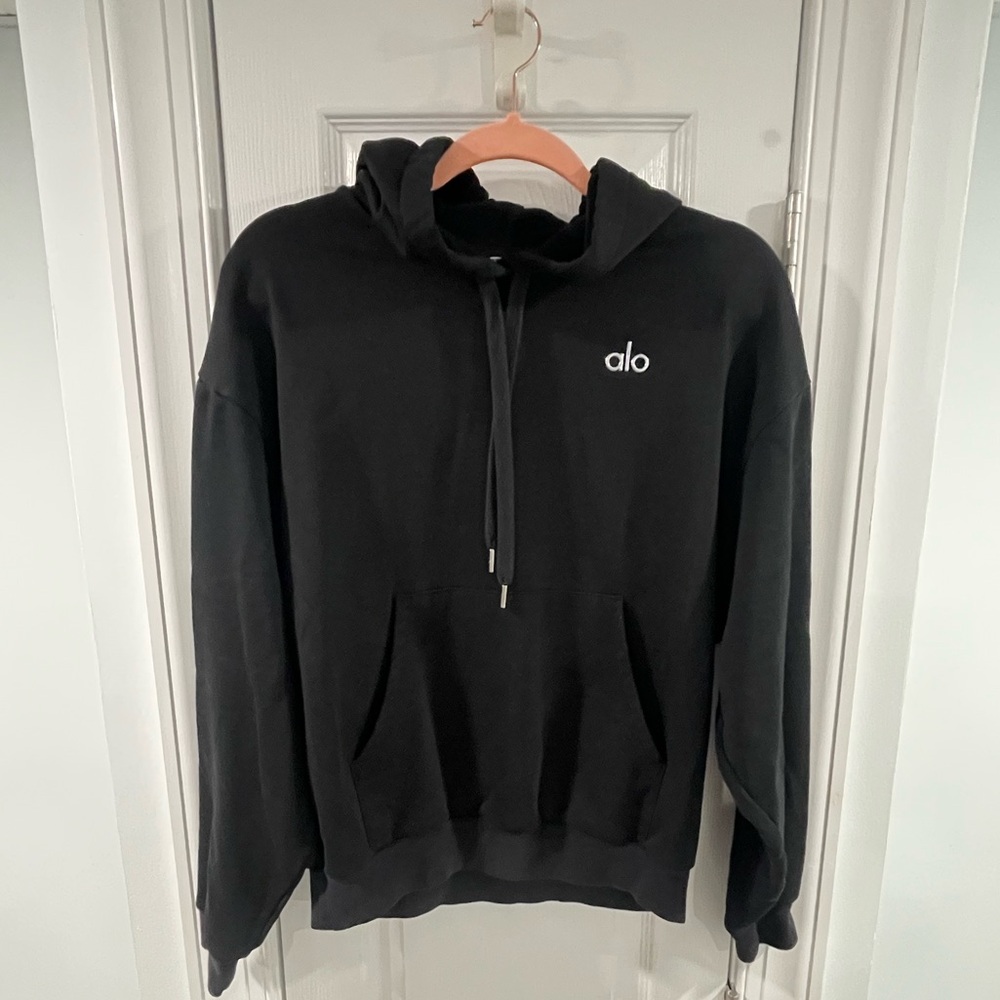 ALO Yoga Black Hoodie - Accolade Line